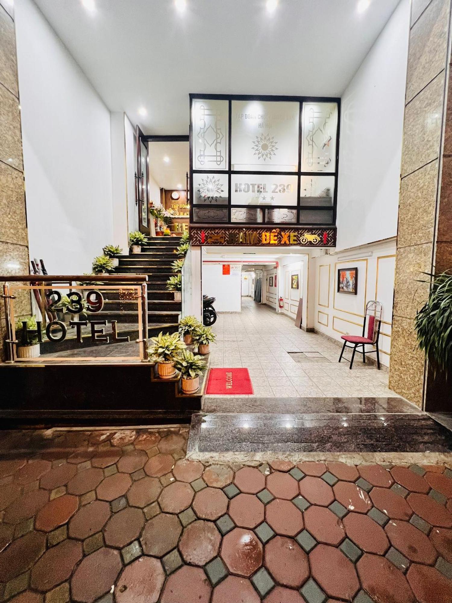 Hotel Khach San 239 Hanoi